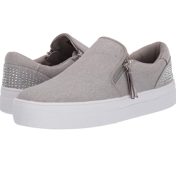 Not Rated Shoes - NEW Not Rated Silver Timbre Sneaker, NWOT